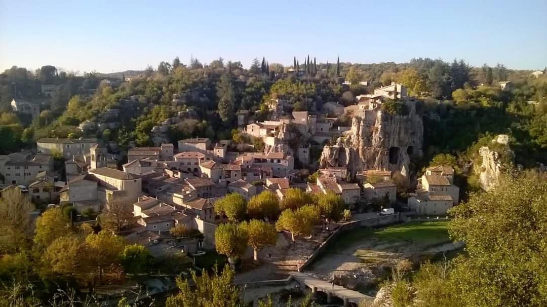 Bed and Breakfast Lou mouli di baou Labeaume Esterno foto