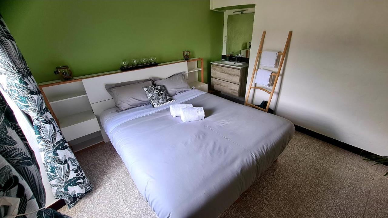 Bed and Breakfast Lou mouli di baou Labeaume Esterno foto