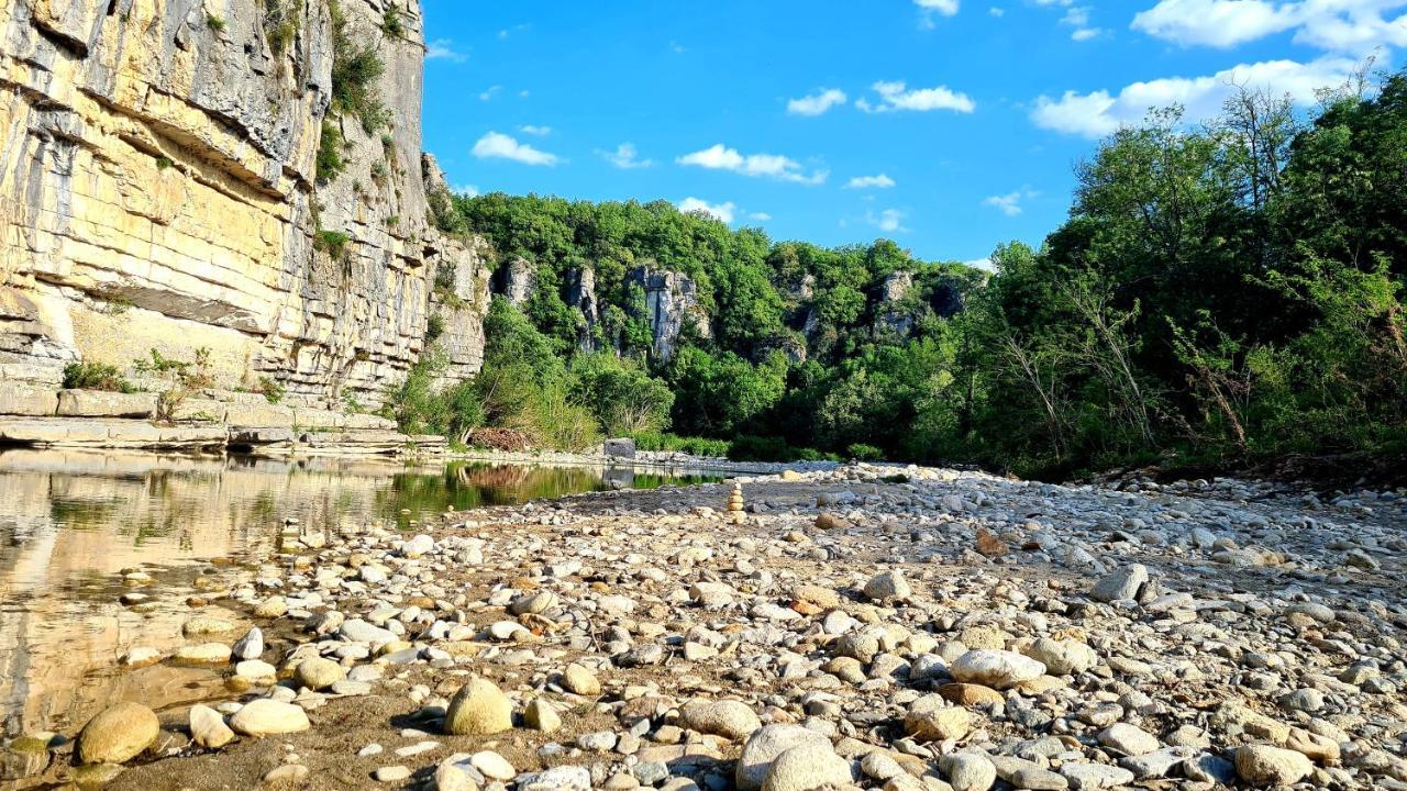 Bed and Breakfast Lou mouli di baou Labeaume Esterno foto