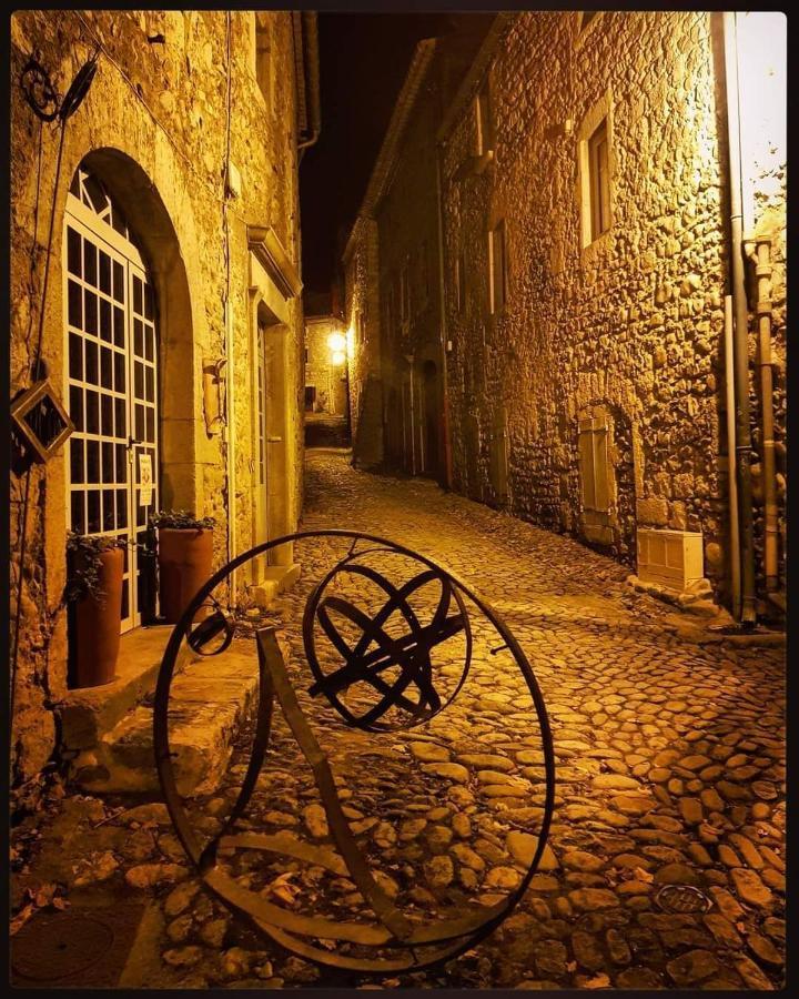Bed and Breakfast Lou mouli di baou Labeaume Esterno foto